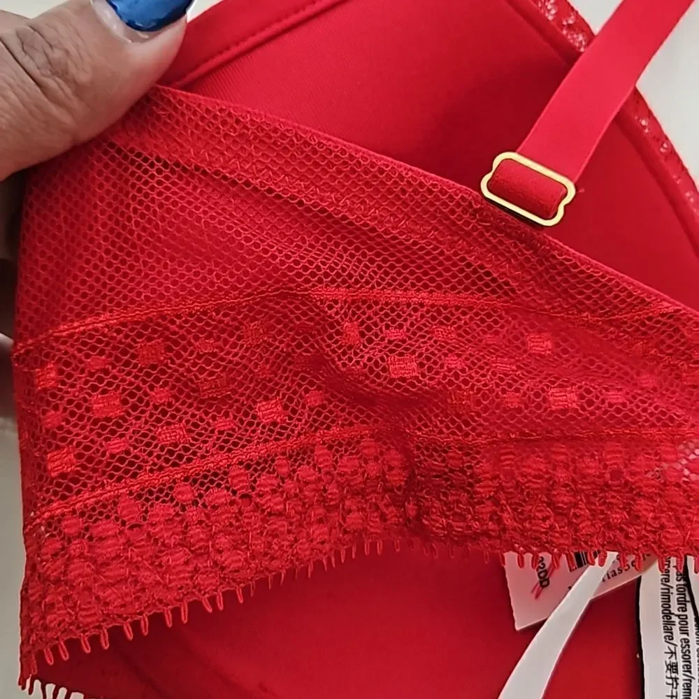 Victoria's Secret Women's Lace Underwire Lightly Padded Plunge Bra Red 32DD - Picture 16 of 16